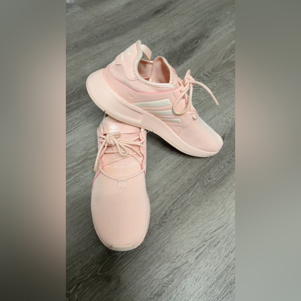 Adidas Women's Light Pink Sneakers